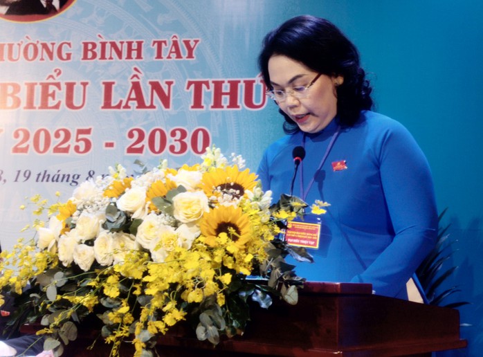 Bà Lê Thị Thanh Thảo làm Bí thư Đảng ủy phường Bình Tây- Ảnh 2. Bà Lê Thị Thanh Thảo làm Bí thư Đảng ủy phường Bình Tây- Ảnh 2.
