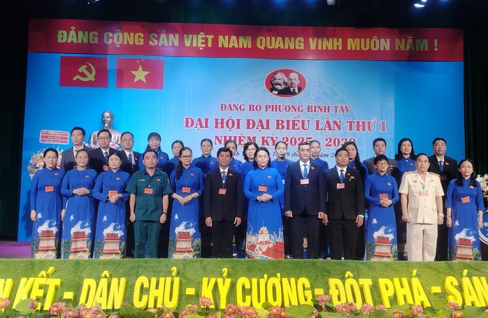 Bà Lê Thị Thanh Thảo làm Bí thư Đảng ủy phường Bình Tây- Ảnh 5. Bà Lê Thị Thanh Thảo làm Bí thư Đảng ủy phường Bình Tây- Ảnh 5.