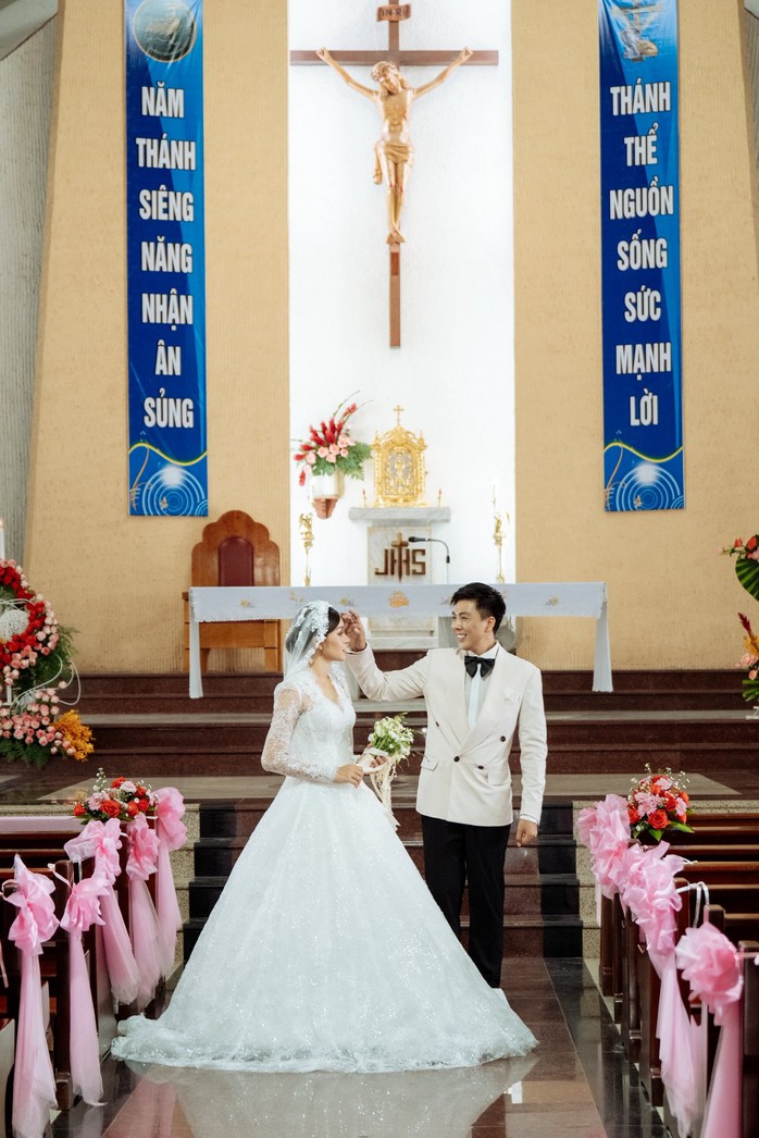 Người mẫu Thu Trang và Quang Sơn về chung nhà- Ảnh 5. Người mẫu Thu Trang và Quang Sơn về chung nhà- Ảnh 5.