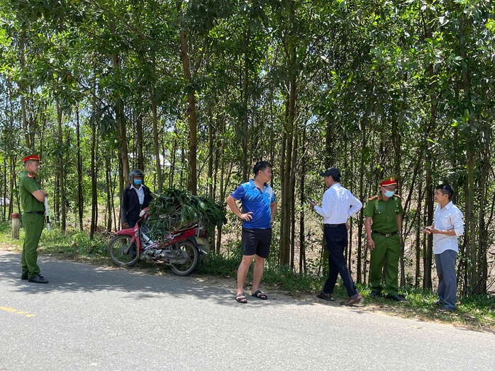 Người đàn ông Đà Nẵng chở heo bệnh lên miền núi tiêu thụ và những hệ lụy - Ảnh 2. Người đàn ông Đà Nẵng chở heo bệnh lên miền núi tiêu thụ và những hệ lụy - Ảnh 2.