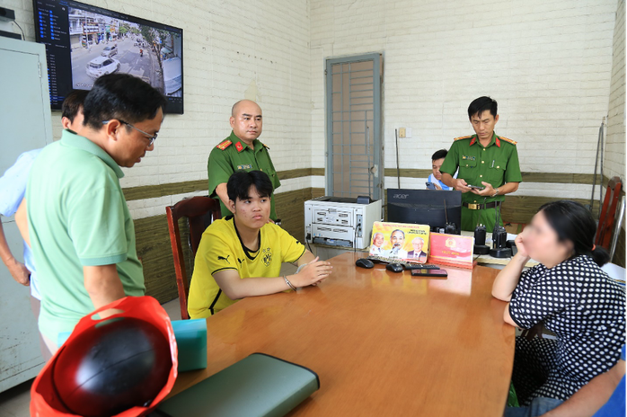 Bắt thanh niên gây ra 3 vụ cướp cửa hàng tiện lợi ở Đồng Nai- Ảnh 2.