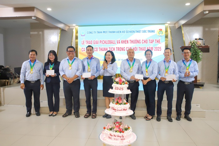 Công ty Xổ số kiến thiết Sóc Trăng tổ chức 2 hoạt động chào mừng Ngày Thành lập Công đoàn Việt Nam- Ảnh 10.