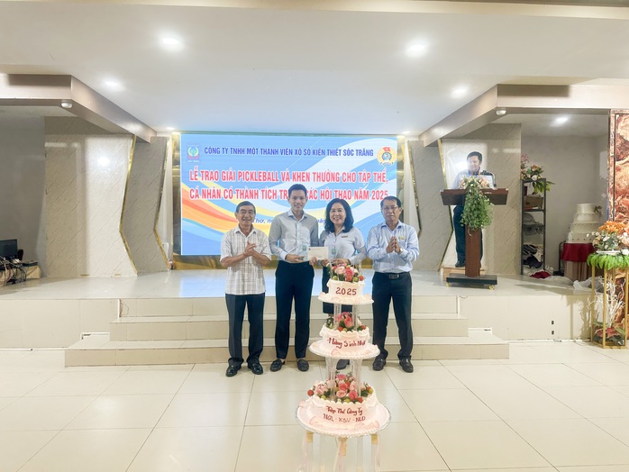 Công ty Xổ số kiến thiết Sóc Trăng tổ chức 2 hoạt động chào mừng Ngày Thành lập Công đoàn Việt Nam- Ảnh 7.