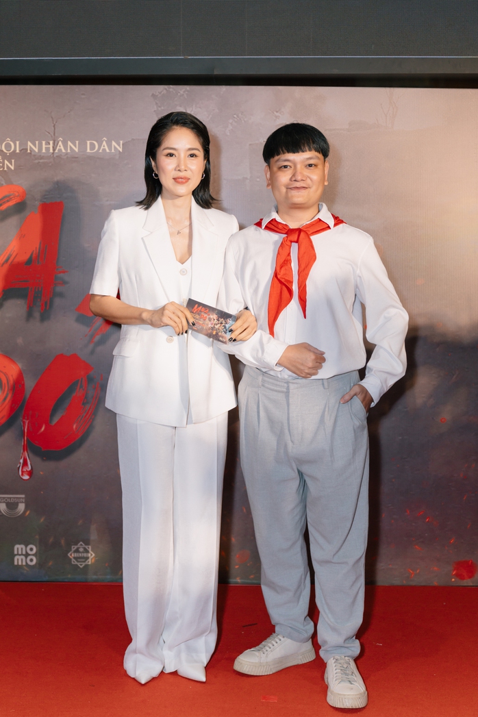 NSND Mỹ Uyên, NSƯT Kim Tuyến… chúc mừng đoàn phim "Mưa đỏ" - Ảnh 5.