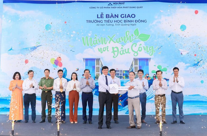 Hòa Phát bàn giao trường học trị giá 42 tỉ đồng cho tỉnh Quảng Ngãi- Ảnh 2.