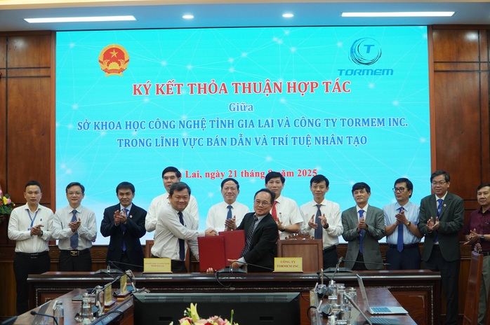 Gia Lai bắt tay doanh nghiệp Mỹ phát triển ngành bán dẫn và trí tuệ nhân tạo- Ảnh 1.
