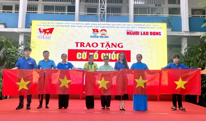 Một buổi sáng ý nghĩa ở phường Sài Gòn, TP HCM- Ảnh 6. Một buổi sáng ý nghĩa ở phường Sài Gòn, TP HCM- Ảnh 6.