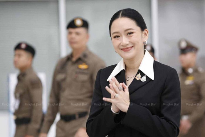 Thủ tướng bị đình chức ra tòa - Ảnh 1.