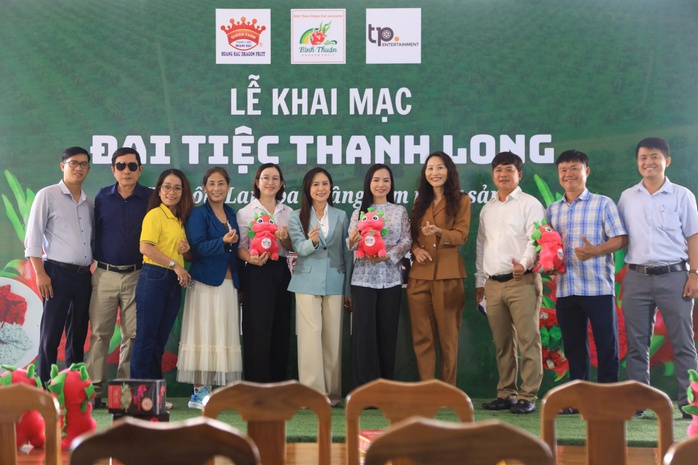 Thanh Thúy và sinh nhật độc lạ với… thanh long- Ảnh 6.