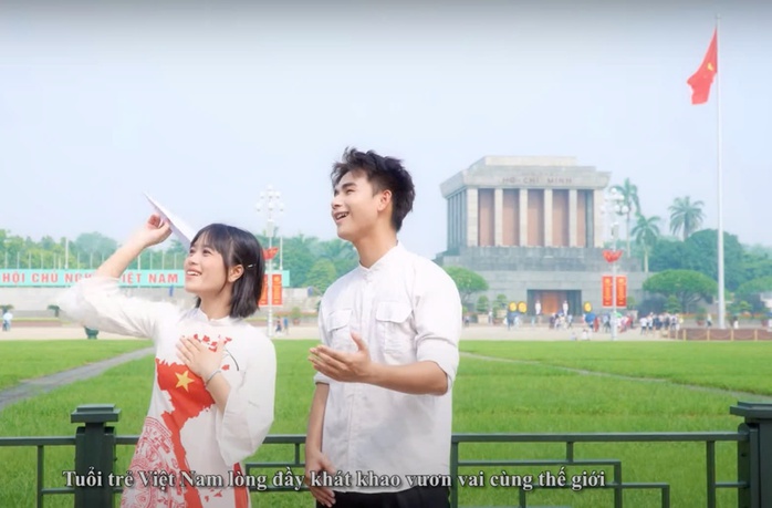 "Viết tiếp câu chuyện hòa bình" được chuyển ngữ 13 thứ tiếng   - Ảnh 3.