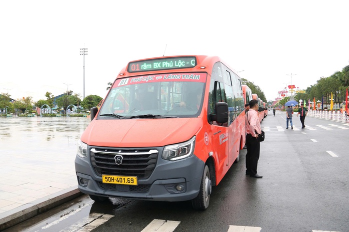 Phương Trang khai trương 4 tuyến xe buýt có máy lạnh và wifi tại Cà Mau - Ảnh 4. Phương Trang khai trương 4 tuyến xe buýt có máy lạnh và wifi tại Cà Mau - Ảnh 4.