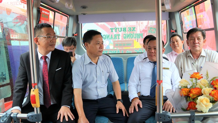 Phương Trang khai trương 4 tuyến xe buýt có máy lạnh và wifi tại Cà Mau - Ảnh 6. Phương Trang khai trương 4 tuyến xe buýt có máy lạnh và wifi tại Cà Mau - Ảnh 6.