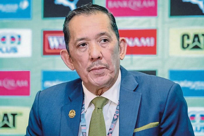 Chủ tịch bóng đá Malaysia bị đồn đoán mất chức vì nhập tịch - Ảnh 2.