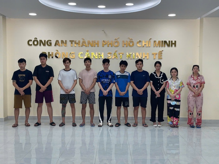 Công an TP HCM bắt tổng quản lý 90's House - Ảnh 1.