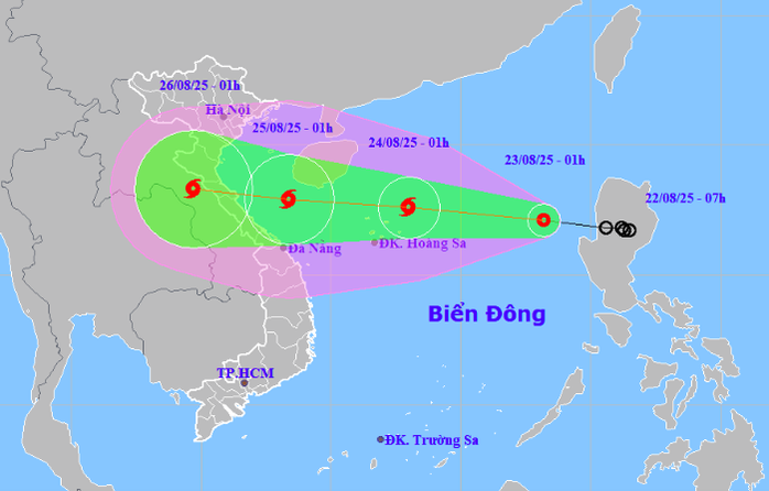 Áp thấp nhiệt đới vào Biển Đông, khả năng mạnh lên thành bão giật cấp 15- Ảnh 1. Áp thấp nhiệt đới vào Biển Đông, khả năng mạnh lên thành bão giật cấp 15- Ảnh 1.