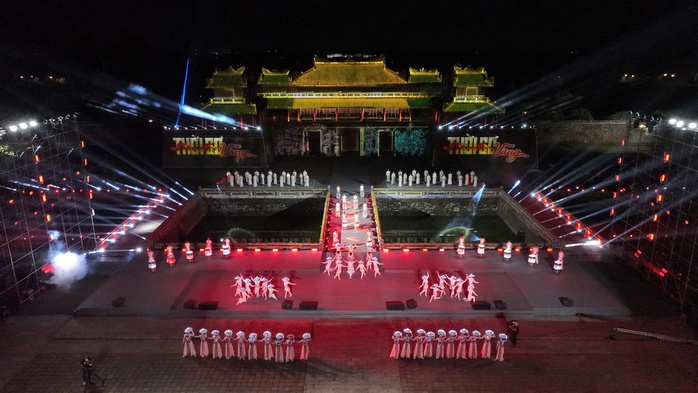 Thủ tướng Phạm Minh Chính dự chương trình Thời cơ vàng tại điểm cầu Huế - Ảnh 10.