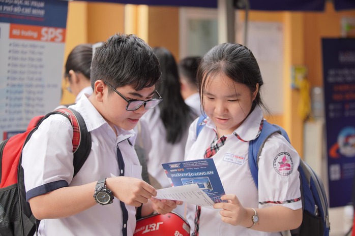 Bất ngờ điểm chuẩn của nhóm ngành sư phạm năm nay- Ảnh 1. Bất ngờ điểm chuẩn của nhóm ngành sư phạm năm nay- Ảnh 1.