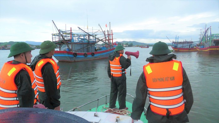 Thủ tướng yêu cầu khẩn cấp ứng phó với cơn bão số 5 đặc biệt nguy hiểm- Ảnh 1. Thủ tướng yêu cầu khẩn cấp ứng phó với cơn bão số 5 đặc biệt nguy hiểm- Ảnh 1.