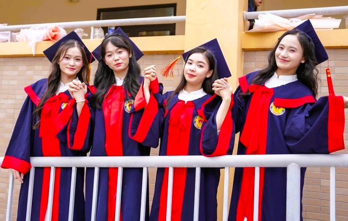 Choáng với điểm chuẩn vào ngành Sư phạm trường Đại học Hồng Đức- Ảnh 2. Choáng với điểm chuẩn vào ngành Sư phạm trường Đại học Hồng Đức- Ảnh 2.