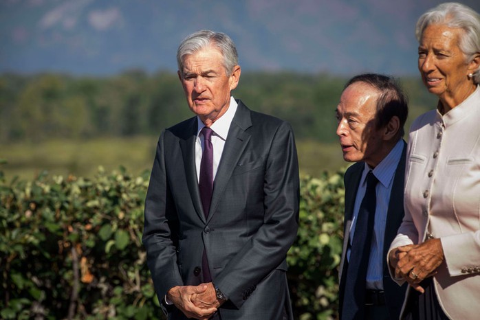 FED và bài toán hạ lãi suất - Ảnh 1. FED và bài toán hạ lãi suất - Ảnh 1.