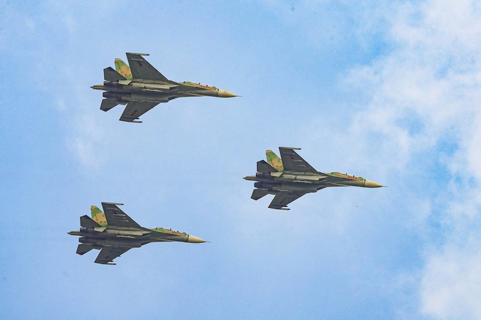 "Hổ mang chúa" Su30-MK2 bay qua Quảng trường Ba Đình - Ảnh 15.