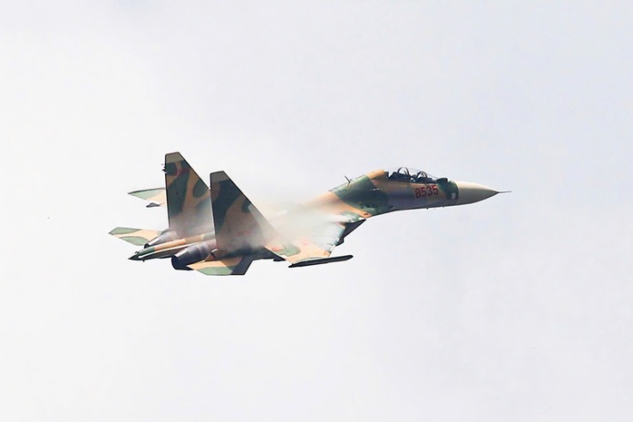"Hổ mang chúa" Su30-MK2 bay qua Quảng trường Ba Đình - Ảnh 14.