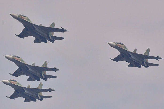 "Hổ mang chúa" Su30-MK2 bay qua Quảng trường Ba Đình - Ảnh 13.