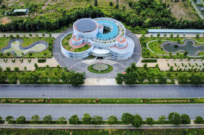Đà Nẵng tăng tốc khu thương mại tự do, tạo cú hích mới- Ảnh 2. Đà Nẵng tăng tốc khu thương mại tự do, tạo cú hích mới- Ảnh 2.