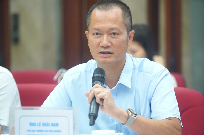 Cấm dùng đồ nhựa, bao bì khó phân hủy ở siêu thị, khu du lịch... từ 2026, ưu đãi cho sản phẩm xanh - Ảnh 2.
