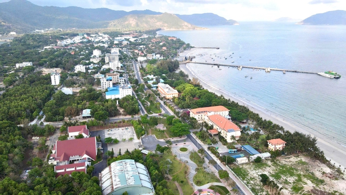 Hai yêu cầu lớn với Đặc khu Côn Đảo- Ảnh 2. Hai yêu cầu lớn với Đặc khu Côn Đảo- Ảnh 2.