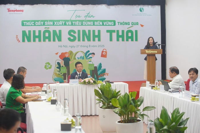 Cấm dùng đồ nhựa, bao bì khó phân hủy ở siêu thị, khu du lịch... từ 2026, ưu đãi cho sản phẩm xanh- Ảnh 1. Cấm dùng đồ nhựa, bao bì khó phân hủy ở siêu thị, khu du lịch... từ 2026, ưu đãi cho sản phẩm xanh - Ảnh 1.