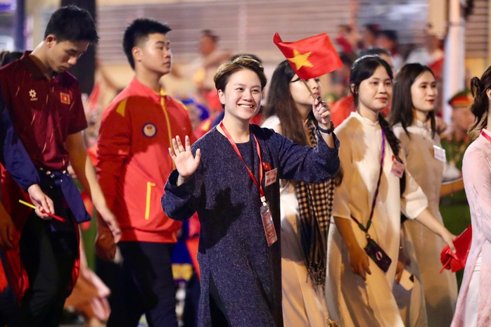 Đen Vâu, Hoàng Thùy Linh cùng loạt nghệ sĩ nổi tiếng xuất hiện tại sơ duyệt diễu binh, diễu hành- Ảnh 4.