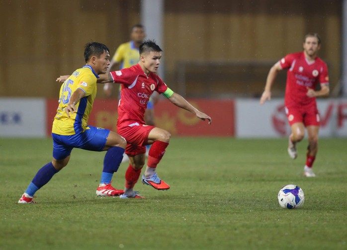 Clip: Mãn nhãn "cơn mưa" bàn thắng trận derby thủ đô- Ảnh 3. Clip: Mãn nhãn "cơn mưa" bàn thắng trận derby thủ đô- Ảnh 3.