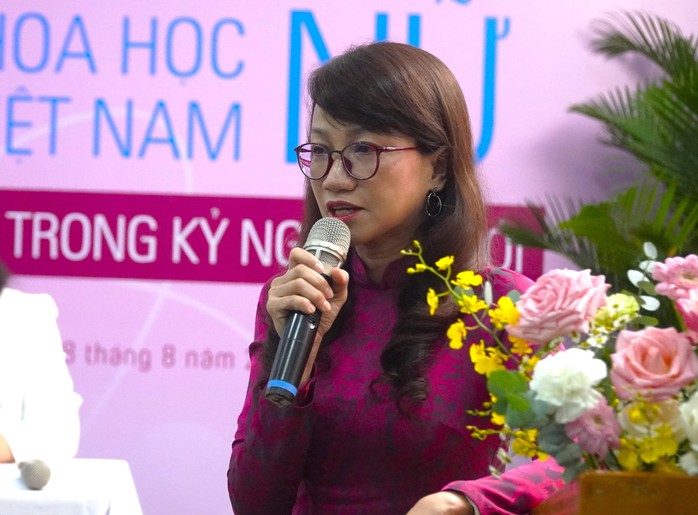 Đề xuất chính sách "tiếp sức" cho nhà khoa học nữ nghiên cứu  - Ảnh 1.