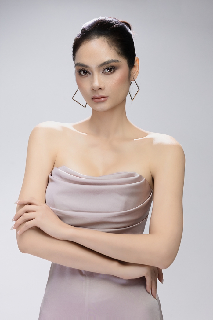 Nữ sinh học 2 trường Đại học vào chung kết "Miss Grand Vietnam 2025"- Ảnh 3. Nữ sinh học 2 trường Đại học vào chung kết "Miss Grand Vietnam 2025"- Ảnh 3.