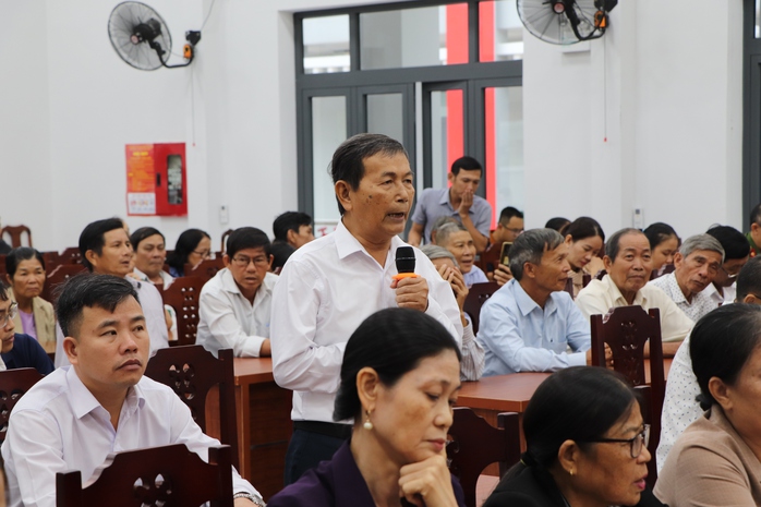 Điều bất ngờ tại buổi tiếp xúc cử tri ở một phường của Đà Nẵng- Ảnh 1. Điều bất ngờ tại buổi tiếp xúc cử tri ở một phường của Đà Nẵng- Ảnh 1.