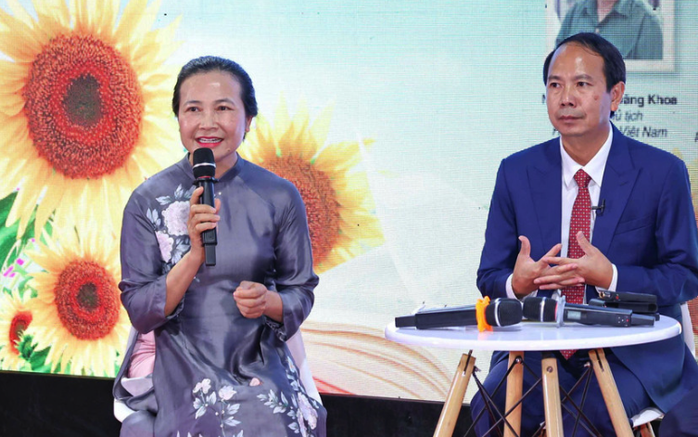 Phát triển văn hóa đọc cho học sinh, sinh viên- Ảnh 2. Phát triển văn hóa đọc cho học sinh, sinh viên- Ảnh 2.