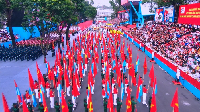 Ra mắt phim tài liệu "Mùa thu khải hoàn" - Ảnh 20.