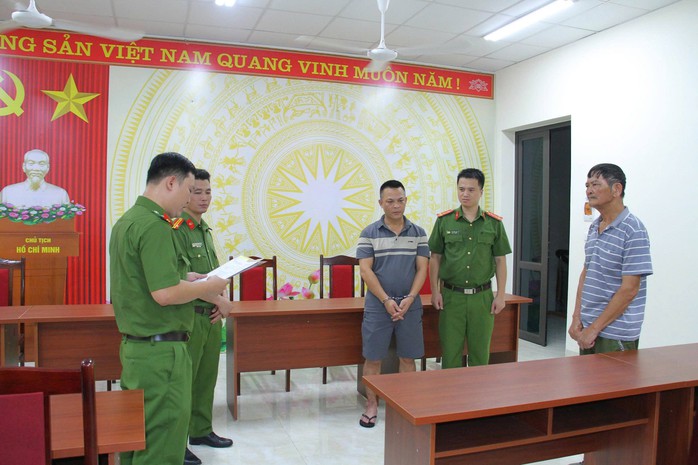 Lừa đảo hơn 152 tấn mủ cao su, vận chuyển hàng ngàn km tới bán ở Đồng Nai cũ- Ảnh 1. Lừa đảo hơn 152 tấn mủ cao su, vận chuyển hàng ngàn km tới bán ở Đồng Nai cũ- Ảnh 1.