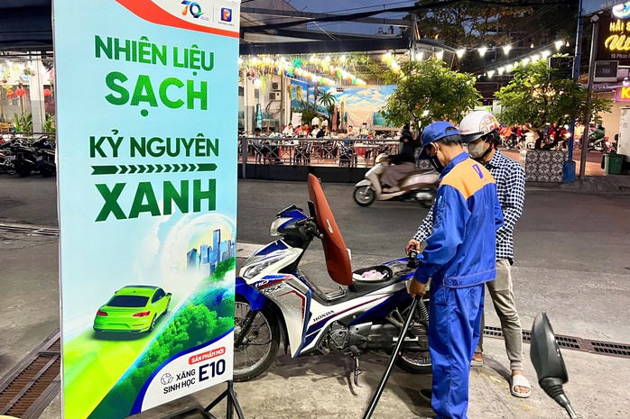 Sẽ xóa sổ xăng khoáng RON 95? - Ảnh 1.