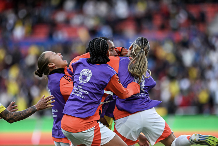 Siêu sao 39 tuổi Marta tỏa sáng, tuyển nữ Brazil vô địch Copa America 2025 - Ảnh 7.