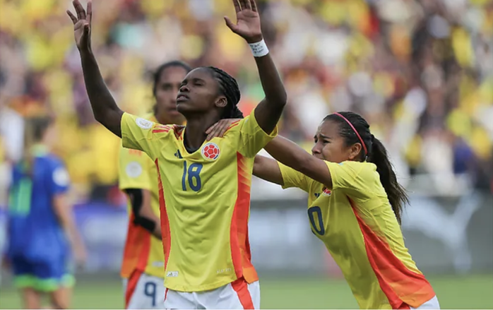 Siêu sao 39 tuổi Marta tỏa sáng, tuyển nữ Brazil vô địch Copa America 2025 - Ảnh 3.