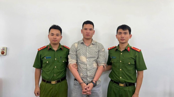 Bắt tạm giam tài xế xe tải gây tai nạn rồi bỏ trốn khỏi địa phương- Ảnh 1. Bắt tạm giam tài xế xe tải gây tai nạn rồi bỏ trốn khỏi địa phương- Ảnh 1.