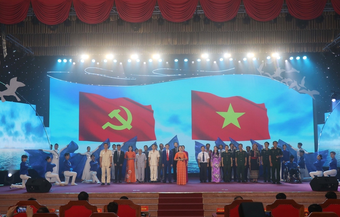 Xây dựng, chỉnh đốn Đảng: Việc làm thường xuyên, liên tục - Ảnh 1.