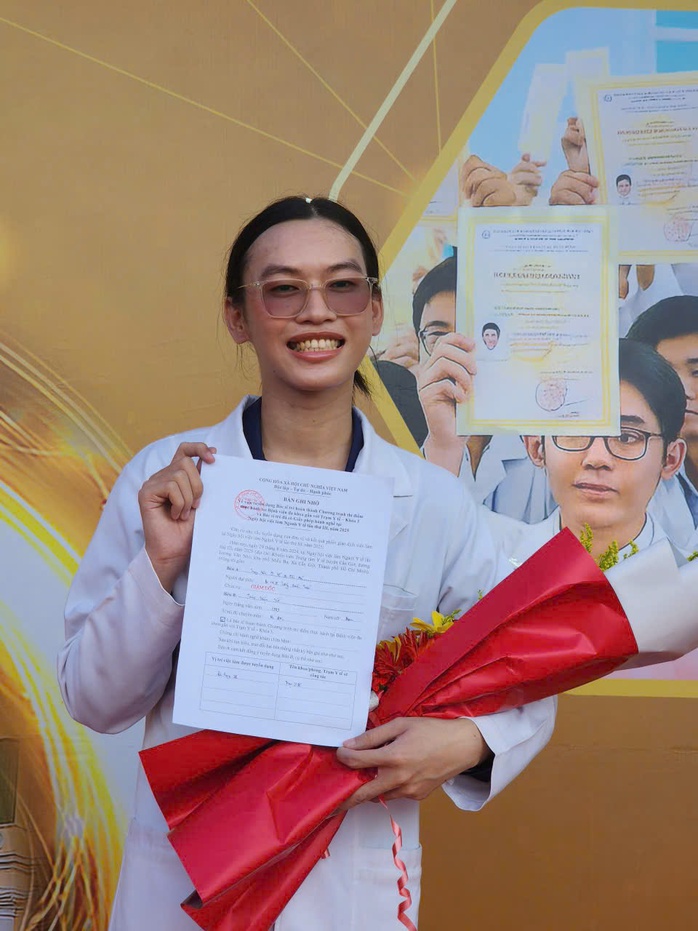 Khi bác sĩ trẻ tình nguyện về cơ sở - Ảnh 2.