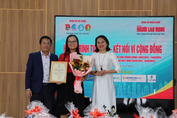 Đoàn Báo Người Lao Động và Thành đoàn Đà Nẵng tổ chức nhiều hoạt động ý nghĩa- Ảnh 14.