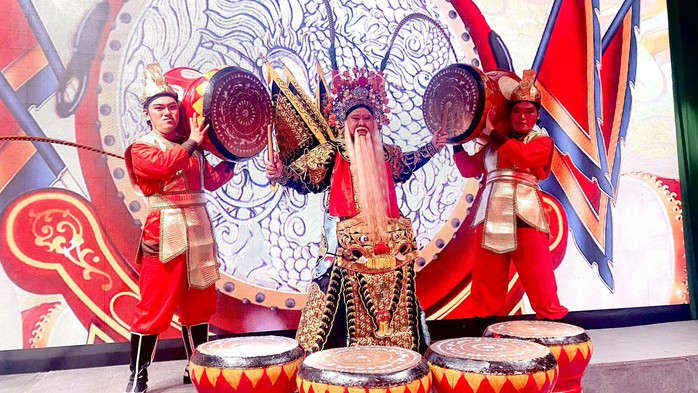 NS Thanh Sơn tạo dấu ấn đẹp trong "Minishow Thanh Long – Lửa nghề không tắt" - Ảnh 3.