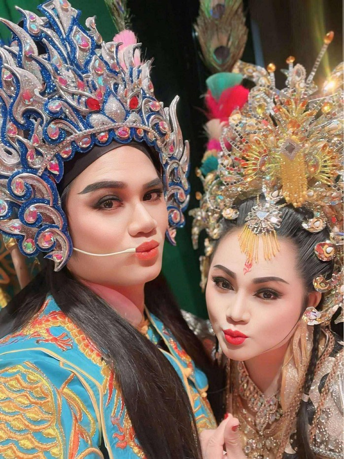 NS Thanh Sơn tạo dấu ấn đẹp trong "Minishow Thanh Long – Lửa nghề không tắt" - Ảnh 4.