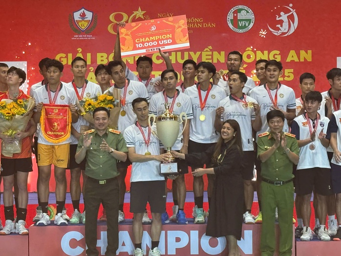 Đội Indonesia vô địch Giải bóng chuyền Công an, Cảnh sát quốc tế 2025- Ảnh 6. Đội Indonesia vô địch Giải bóng chuyền Công an, Cảnh sát quốc tế 2025- Ảnh 6.