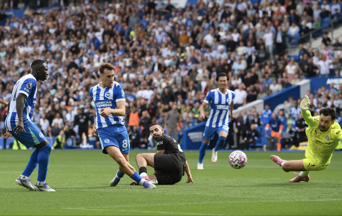 Haaland chạm mốc ghi bàn kỷ lục, Man City thua sốc trên sân Brighton - Ảnh 6.